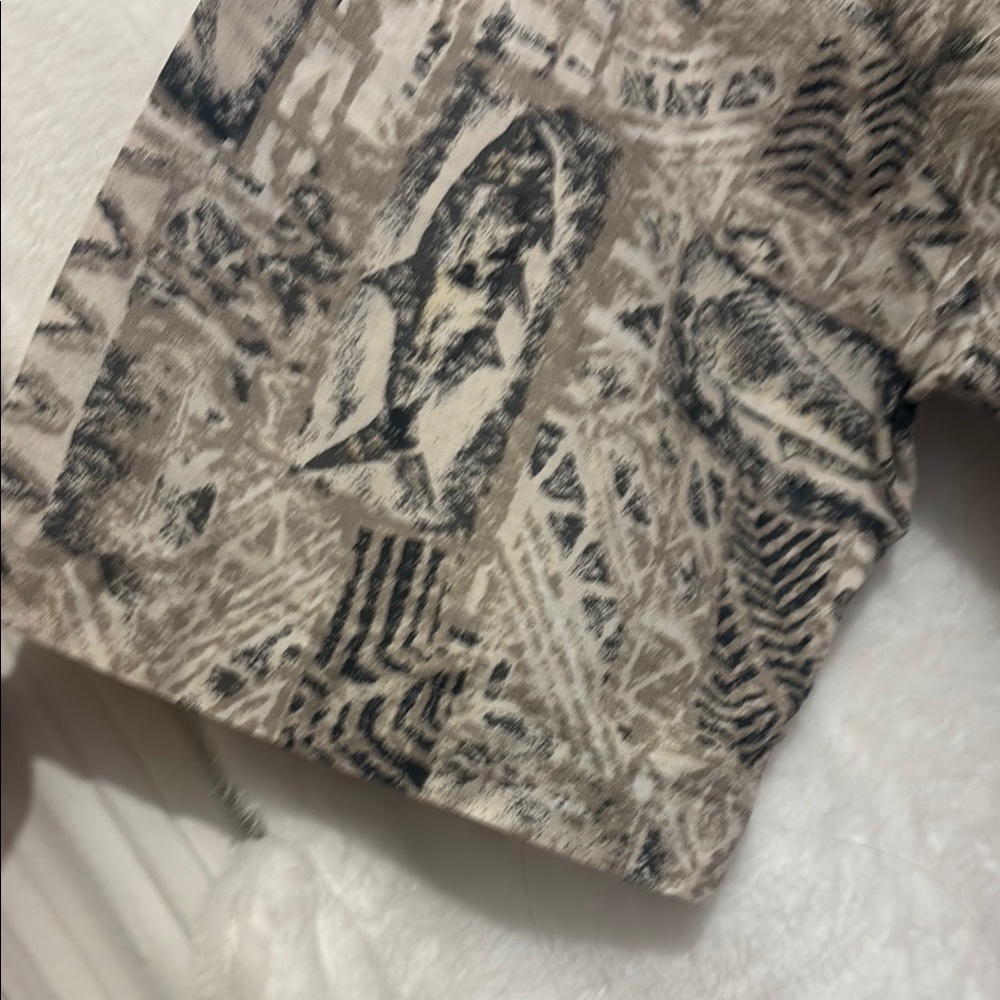 Men's Patterned Shirt - Picture 3 of 6